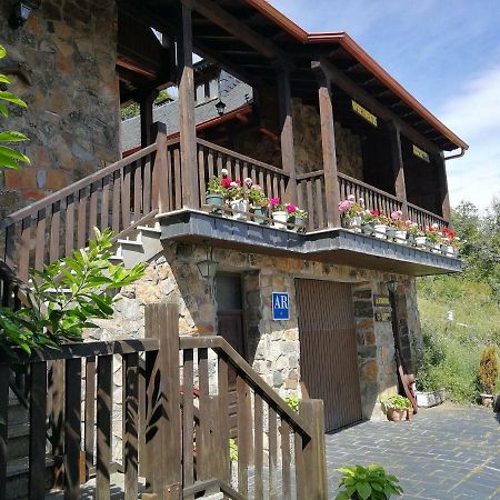 Alojamientos Rurales El Fontano Galende Exteriér fotografie